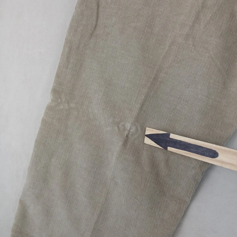 VTG Levis‎ 569 34x29 2004 Corduroy Loose Straight FLAWS